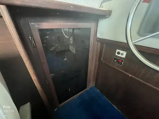 Sea Ray 360 Aft Cabin