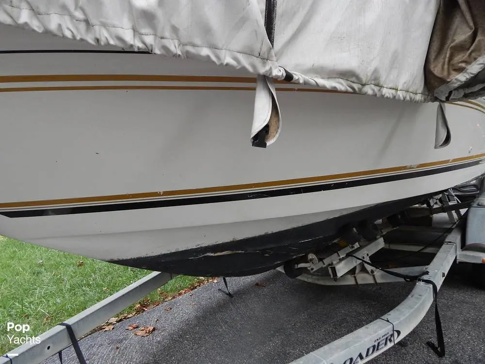 1999 Sea Ray 215 express cruiser