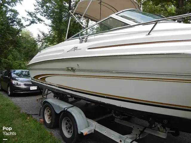 Sea Ray 215 Express Cruiser