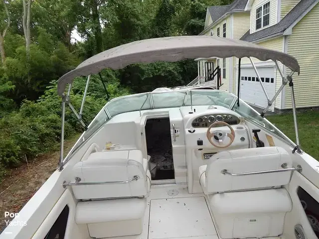 Sea Ray 215 Express Cruiser