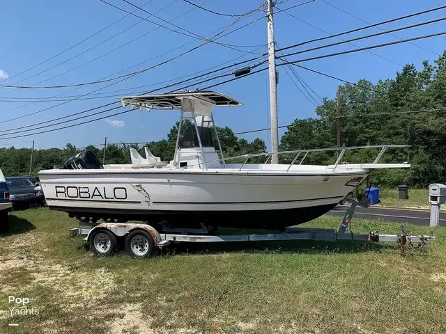 Robalo 2120