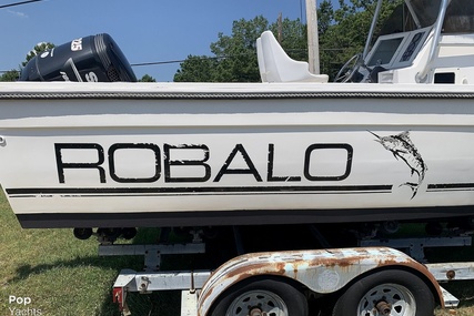 Robalo 2120