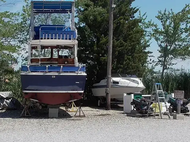 Marinette 28 Fisherman