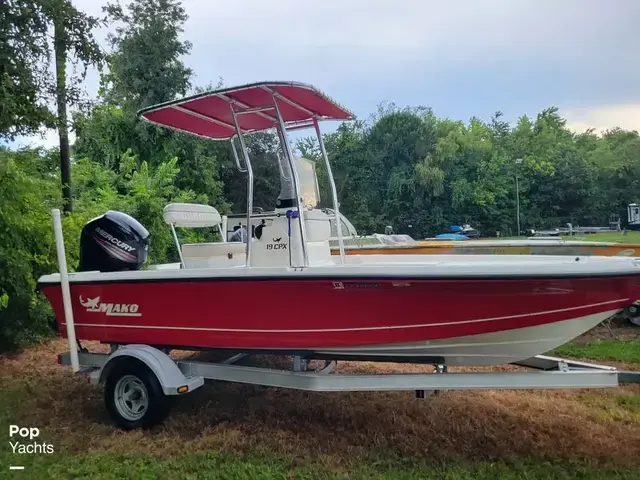 Mako 19 CPX Inshore