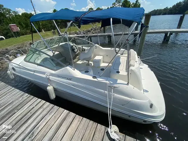 Sea Ray 240 Sundancer