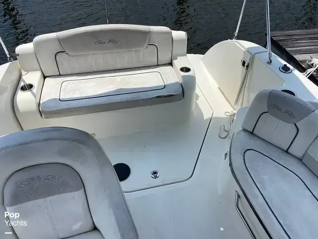 Sea Ray 240 Sundancer