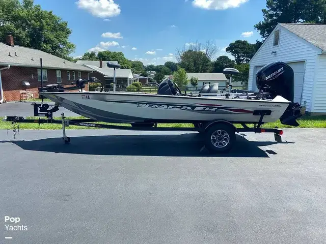 Bass Tracker Pro Boats 175 TXW Tournament Edition