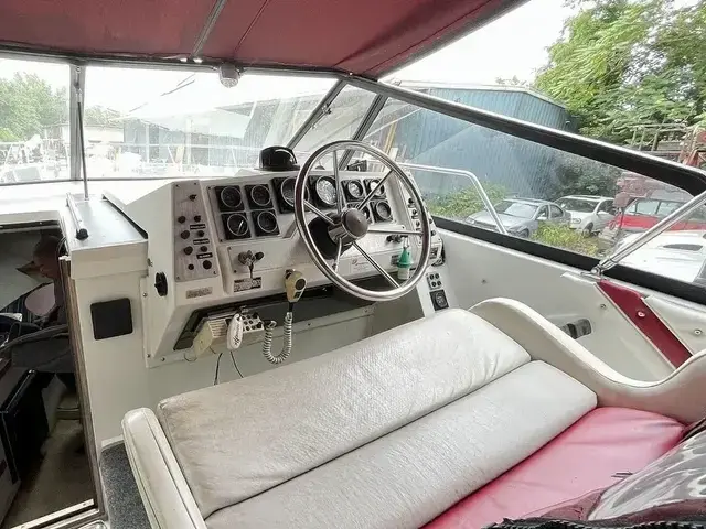 Carver 2757 Montego Dual Cabin