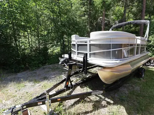 Sunchaser Vista 18 Lr