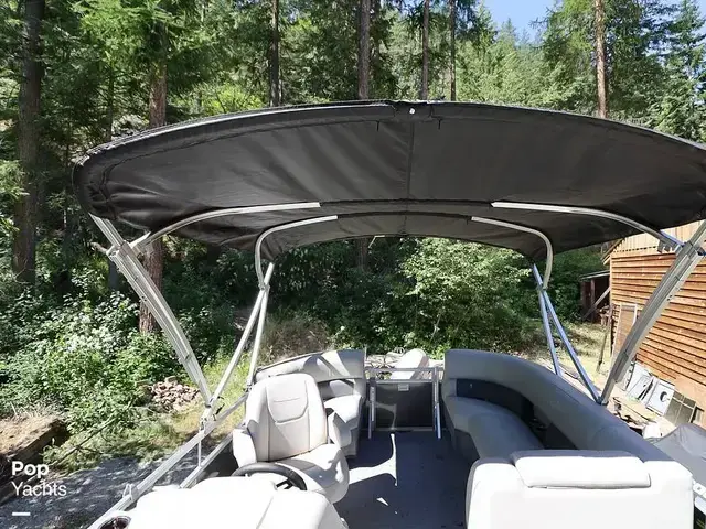 Sunchaser Vista 18 Lr