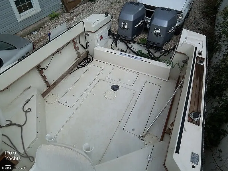 1983 Bimini 25 walkaround