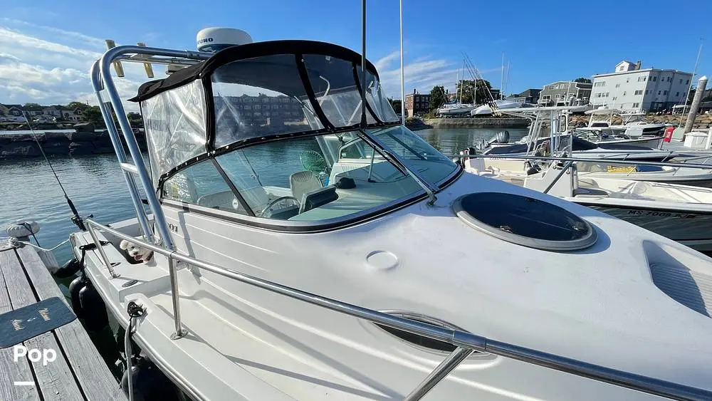 2005 Seaswirl 2301 striper