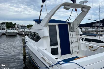 Bayliner 288 Command Bridge