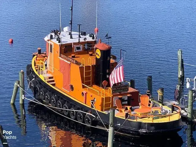 Custom Boats Tugboat conversion