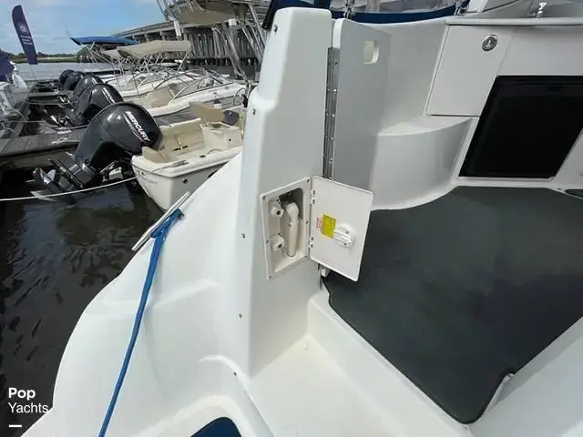 Bayliner 325