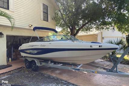 Rinker 212 Captiva Bowrider