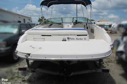 Rinker 212 Captiva Bowrider