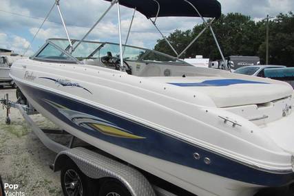 Rinker 212 Captiva Bowrider