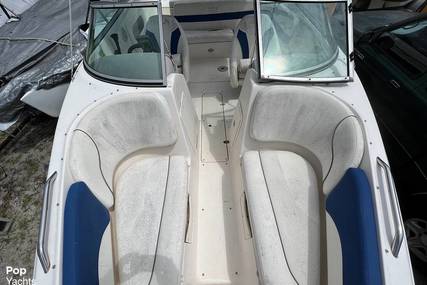 Rinker 212 Captiva Bowrider