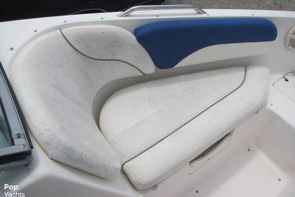 Rinker 212 Captiva Bowrider