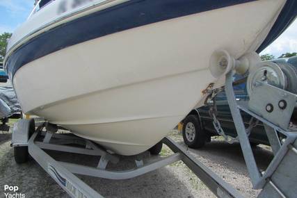 Rinker 212 Captiva Bowrider