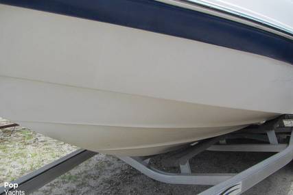 Rinker 212 Captiva Bowrider