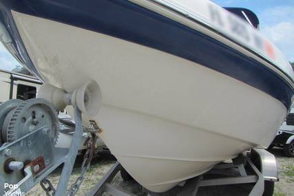 Rinker 212 Captiva Bowrider