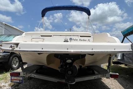 Rinker 212 Captiva Bowrider