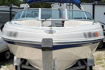 Rinker 212 Captiva Bowrider