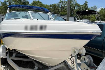 Rinker 212 Captiva Bowrider