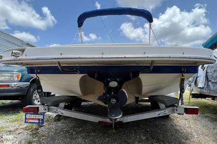 Rinker 212 Captiva Bowrider