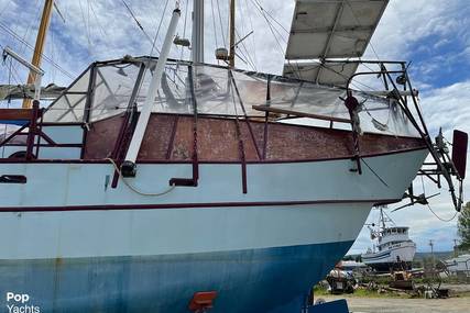 Sutton Boat Works Pinkie Ketch Motorsailer