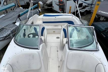 Rinker 212 Captiva Bowrider