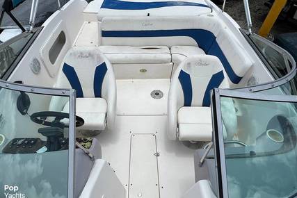 Rinker 212 Captiva Bowrider