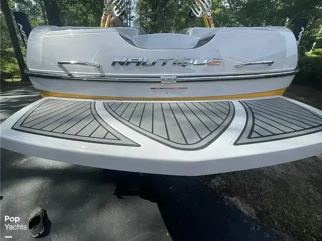 Super Air Nautique Team Edition 230