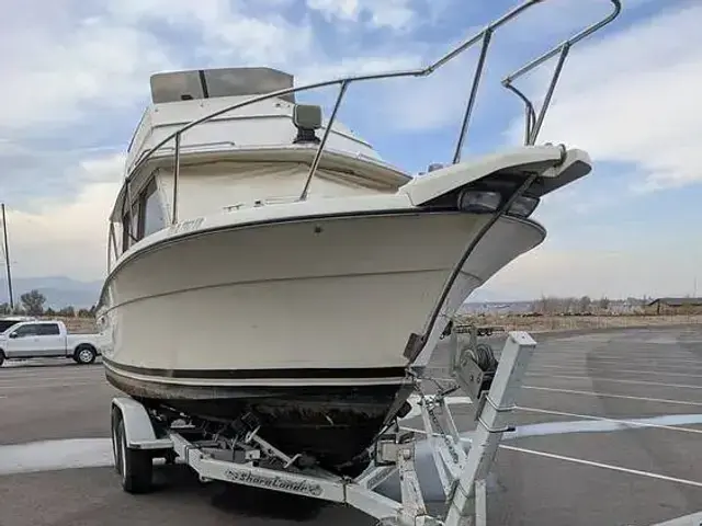 Carver Santa Cruz 2667 Cabin Cruiser