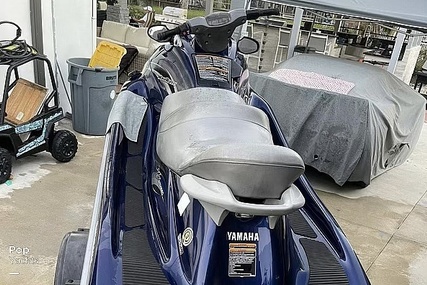 Yamaha Wave Runner VX Cruiser