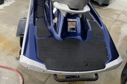 Yamaha Wave Runner VX Cruiser