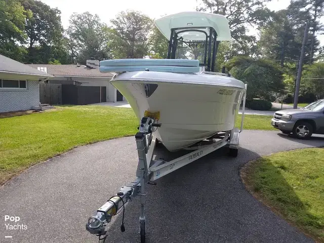 Robalo R222