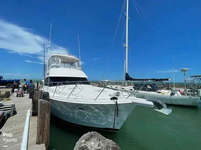 Riviera 43