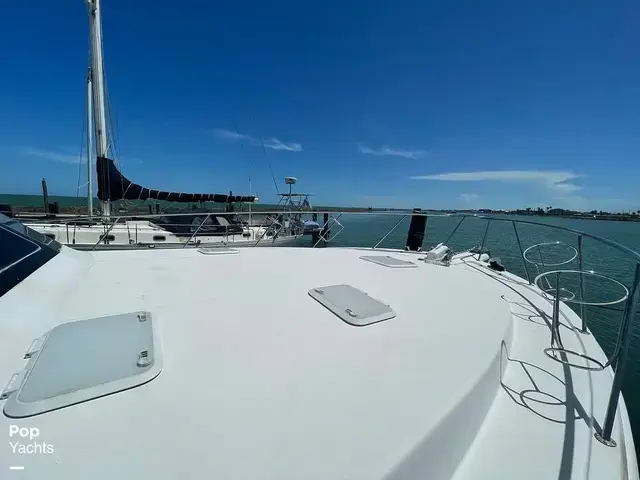 Riviera 43