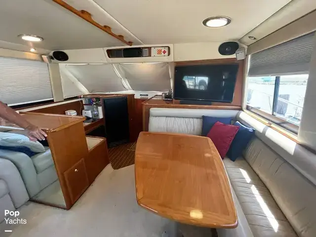 Riviera 43