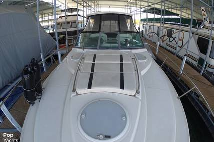 Monterey 320 Sport Yacht