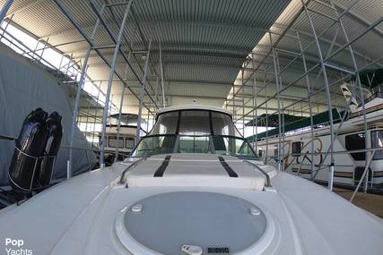 Monterey 320 Sport Yacht