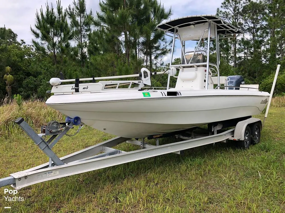 2005 Nauticstar 2200