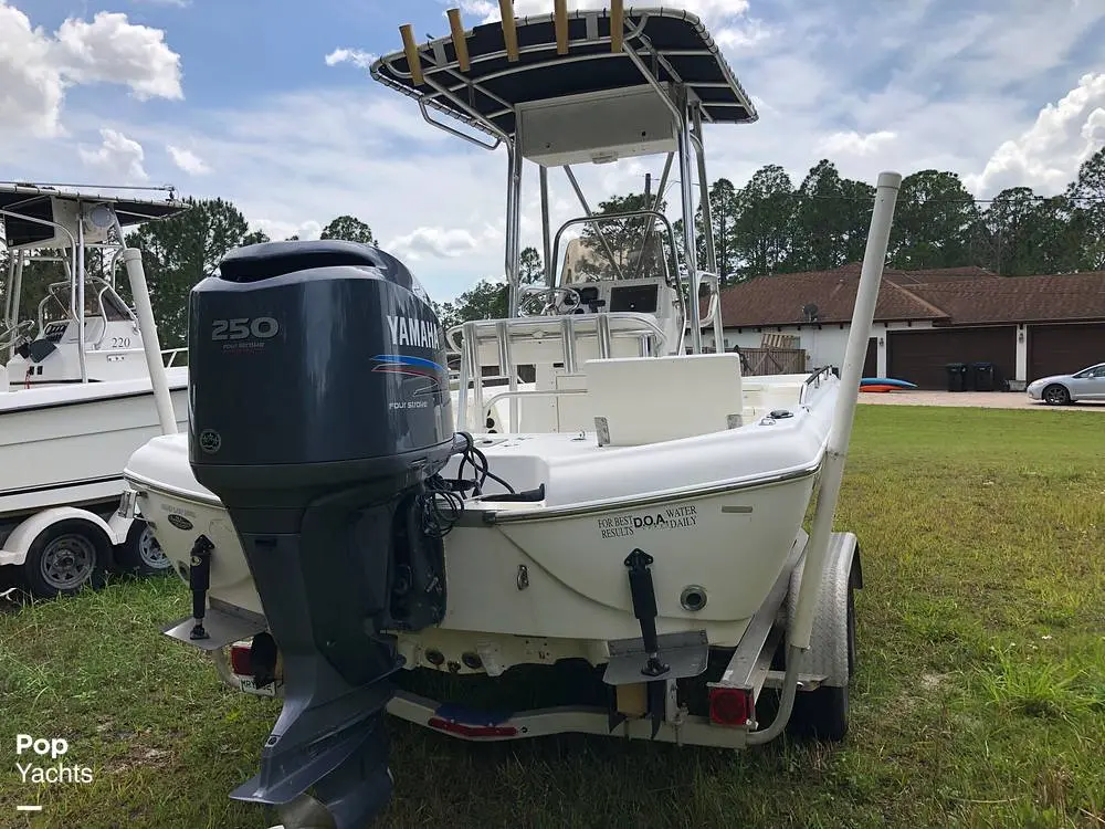 2005 Nauticstar 2200