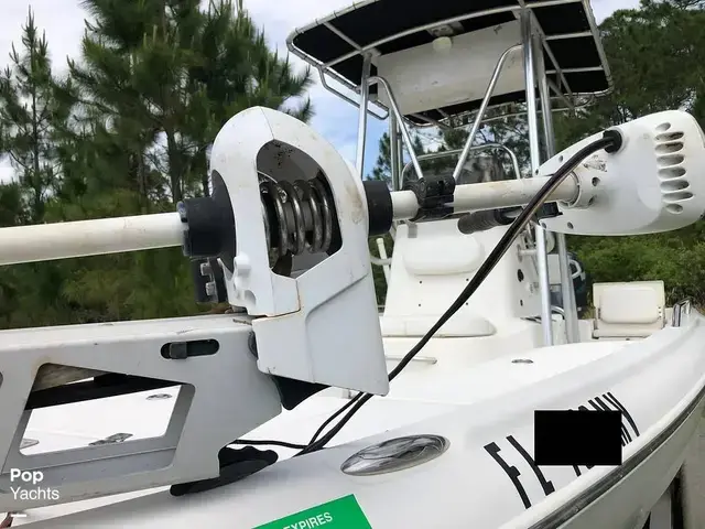 Nauticstar 2200