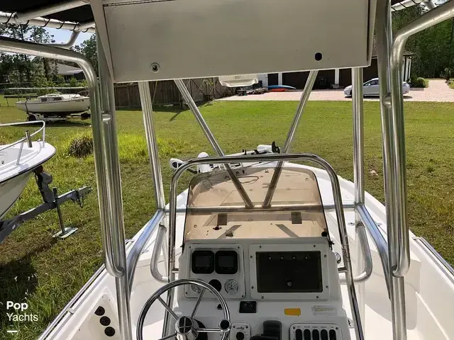 Nauticstar 2200