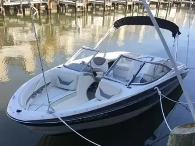 Bayliner 205 Bowrider