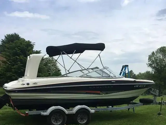 Bayliner 205 Bowrider